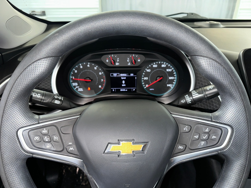 2023 Chevrolet Malibu LS photo 4