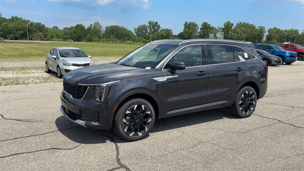 2025 Kia Sorento EX photo 4