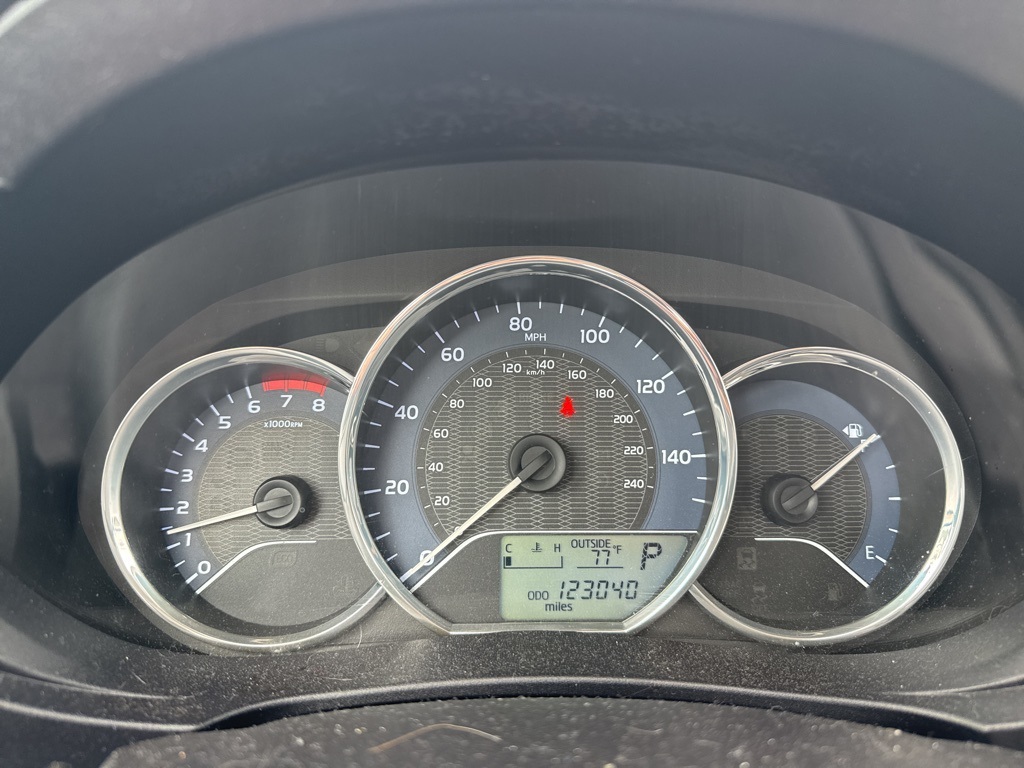 2014 Toyota Corolla L photo 10