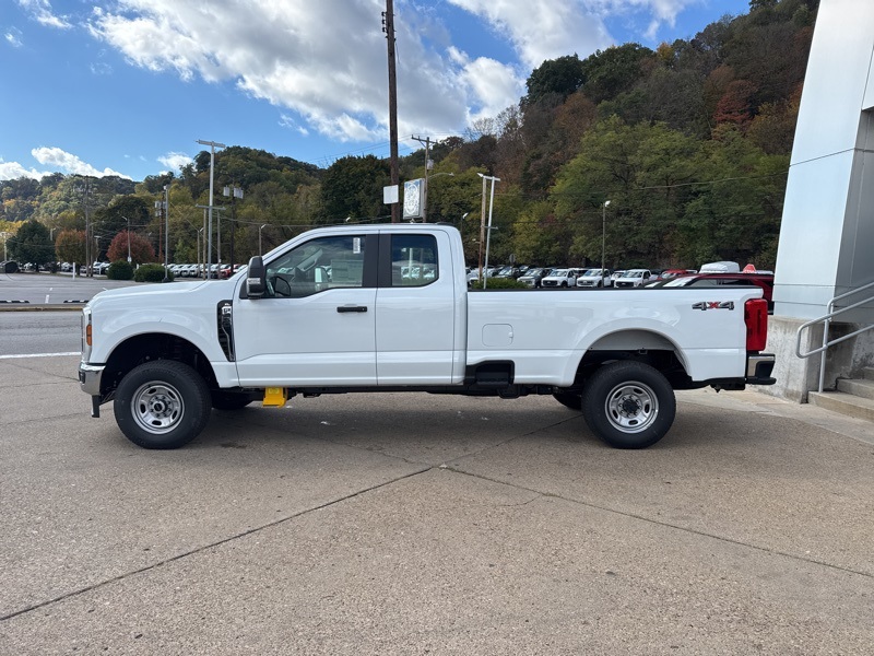 2026 Ford F-250 XL photo 4