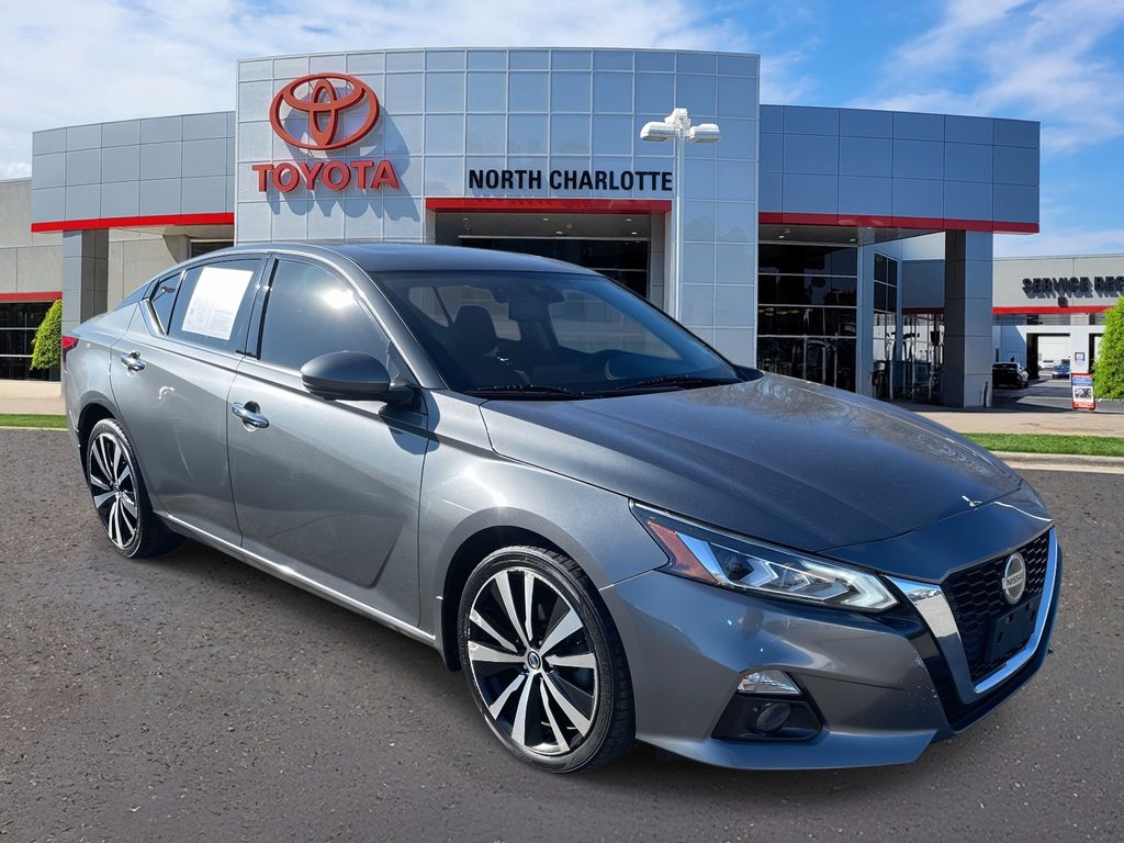 Used 2019 Nissan Altima Platinum with VIN 1N4BL4FW9KC209411 for sale in Huntersville, NC
