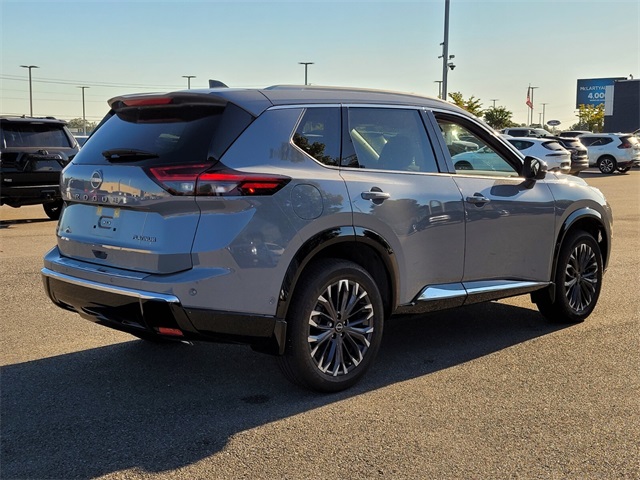 2024 Nissan Rogue Platinum photo 3
