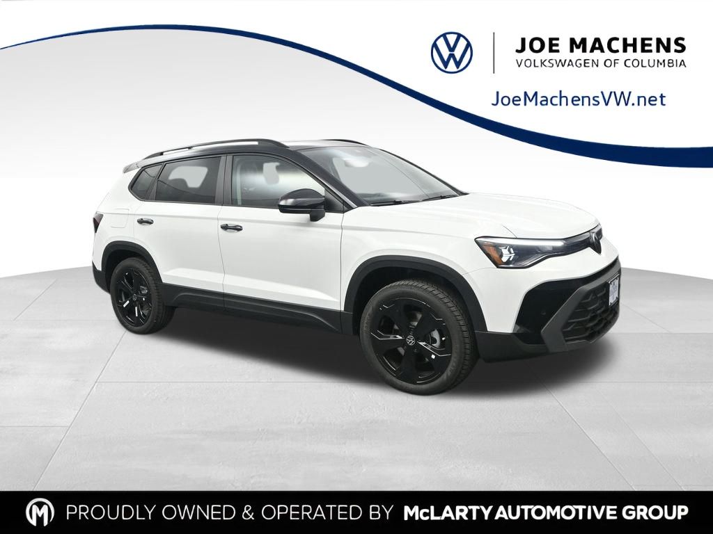 2026 Volkswagen Taos SE Black's photo