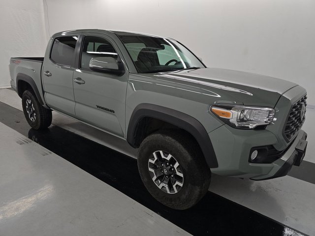 2023 Toyota Tacoma SR 4x4 photo 3