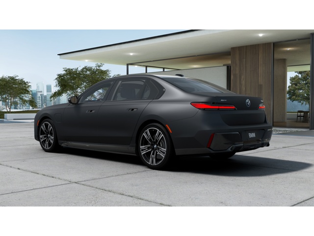 2026 Bmw 750e photo 2