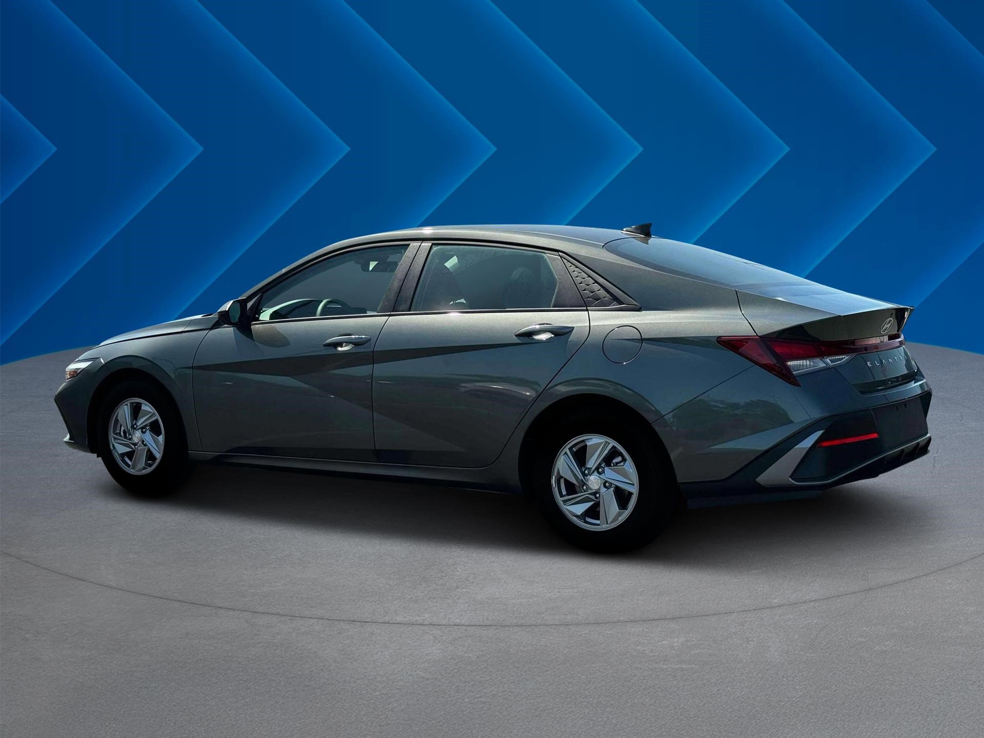 2025 Hyundai Elantra SE photo 4
