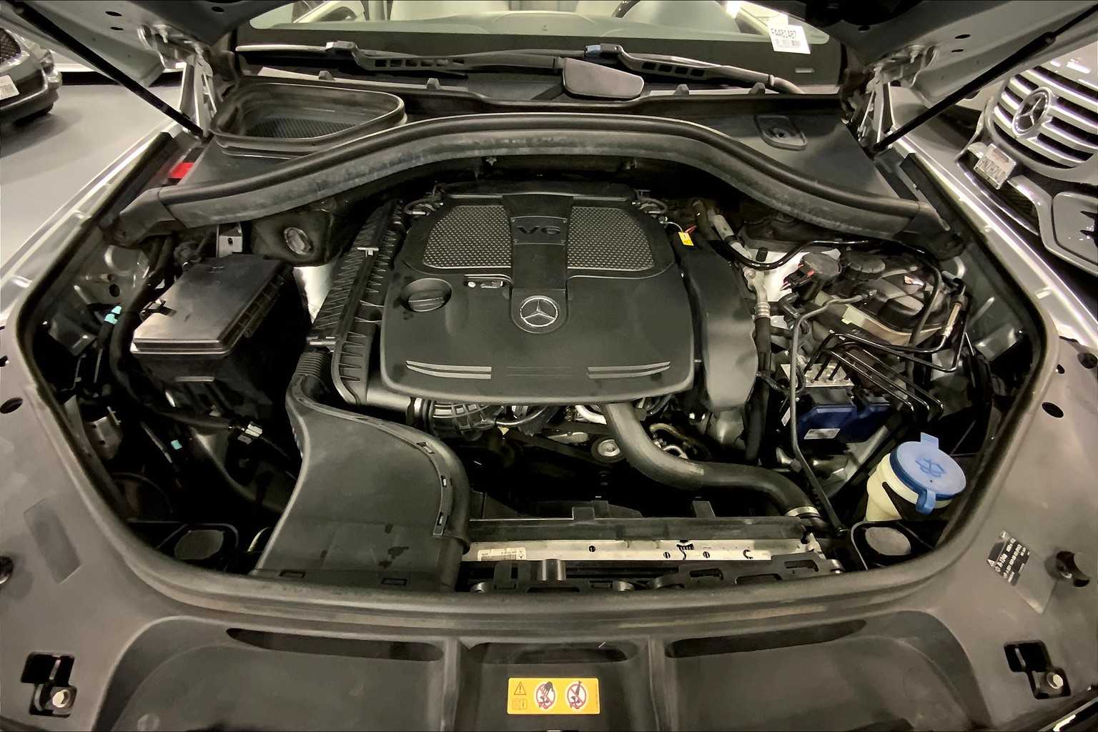 2015 Mercedes Benz ML 350 photo 28
