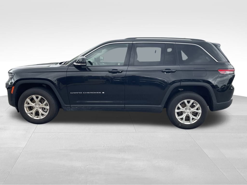 2023 Jeep Grand Cherokee Limited photo 2