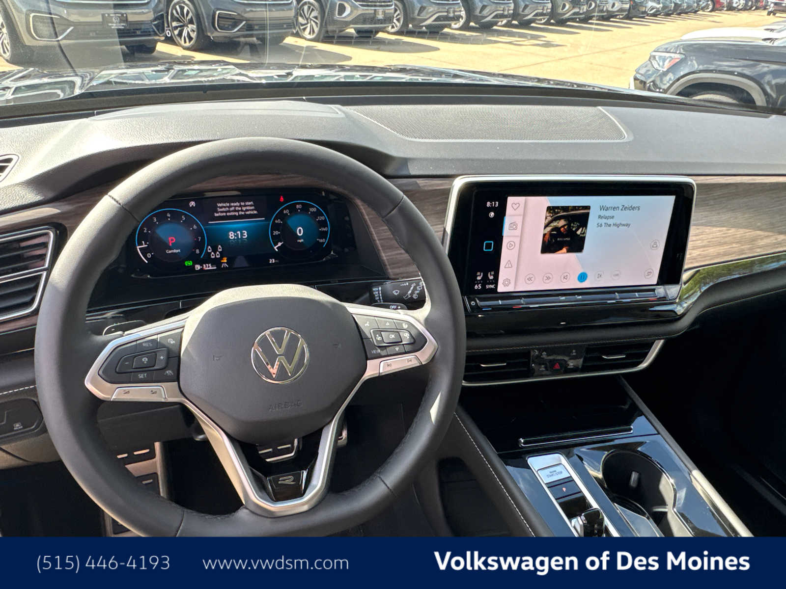 2026 Volkswagen Atlas SEL Premium R-Line photo 2