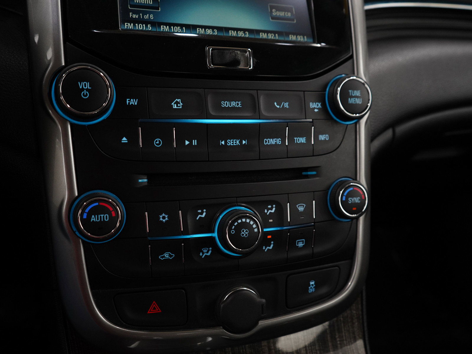 2015 Chevrolet Malibu 2LT photo 20