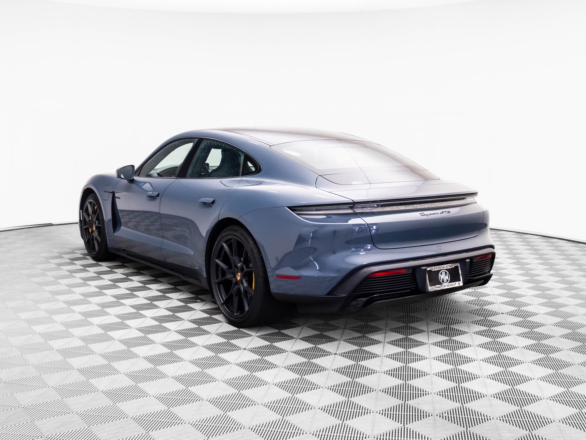 2025 Porsche Taycan GTS photo 3