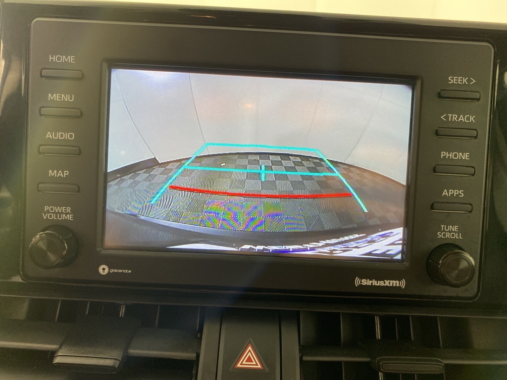 2021 Toyota RAV4 LE photo 3