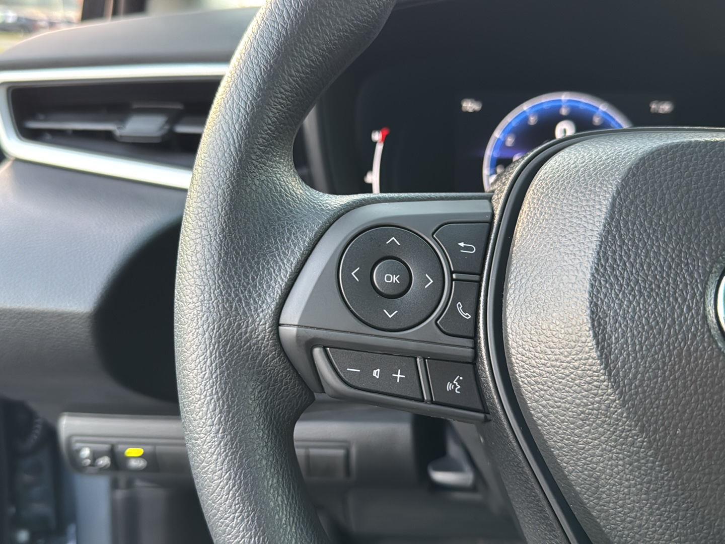 2026 Toyota Corolla LE photo 18