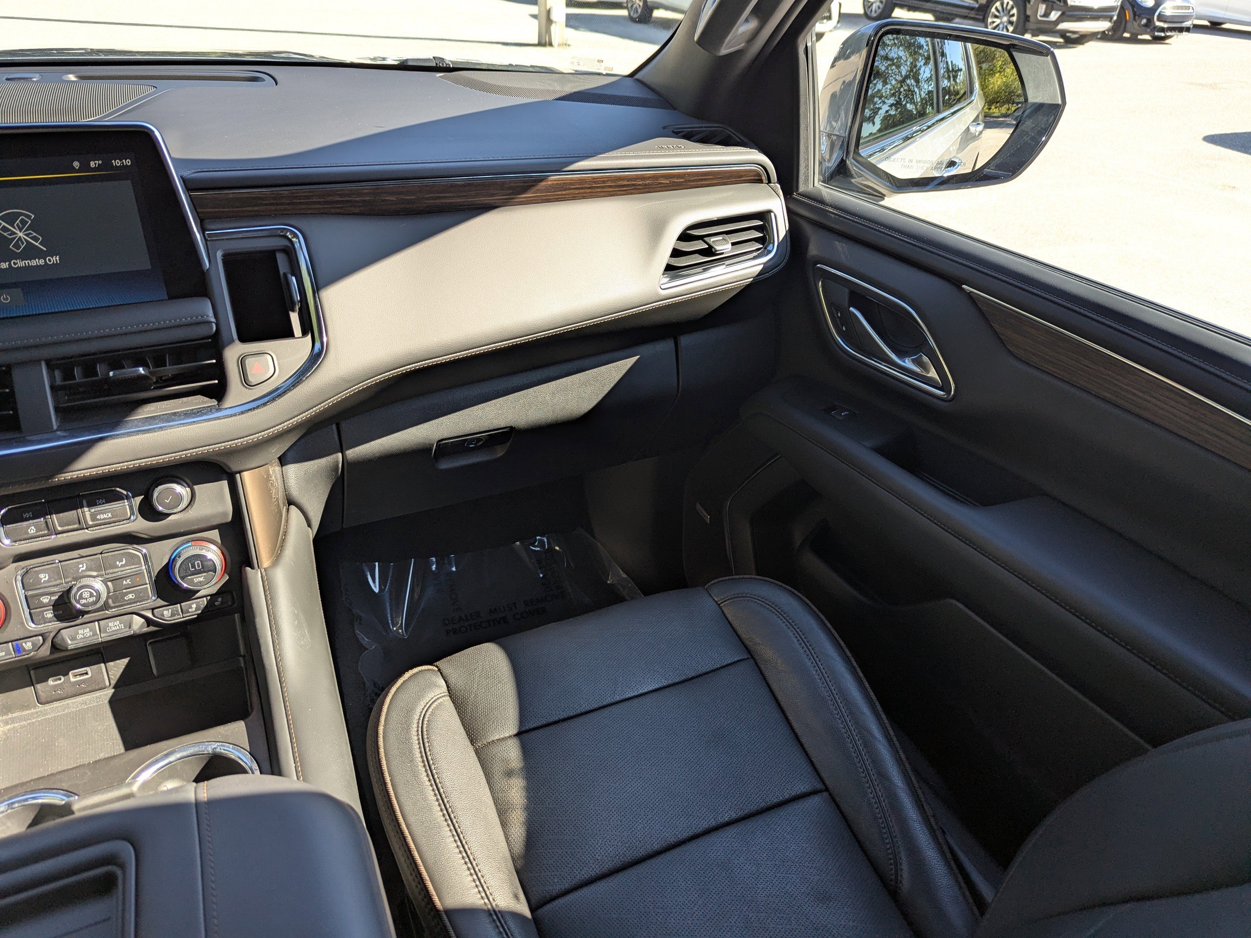 2023 Chevrolet Tahoe High Country photo 18