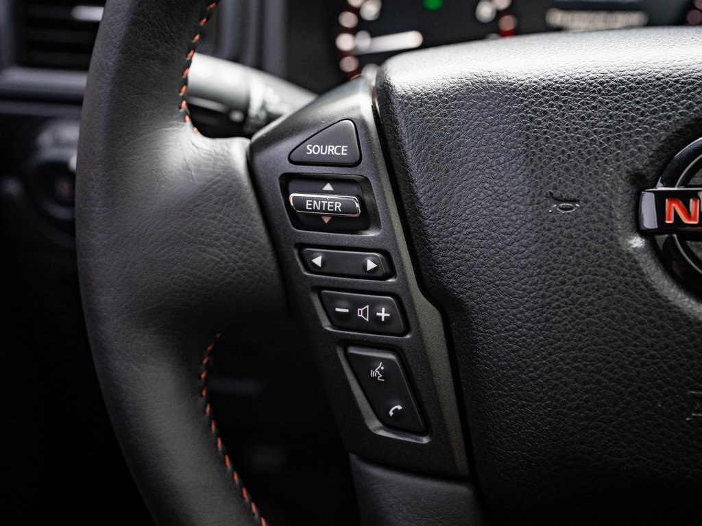2021 Nissan Titan PRO-4X photo 26