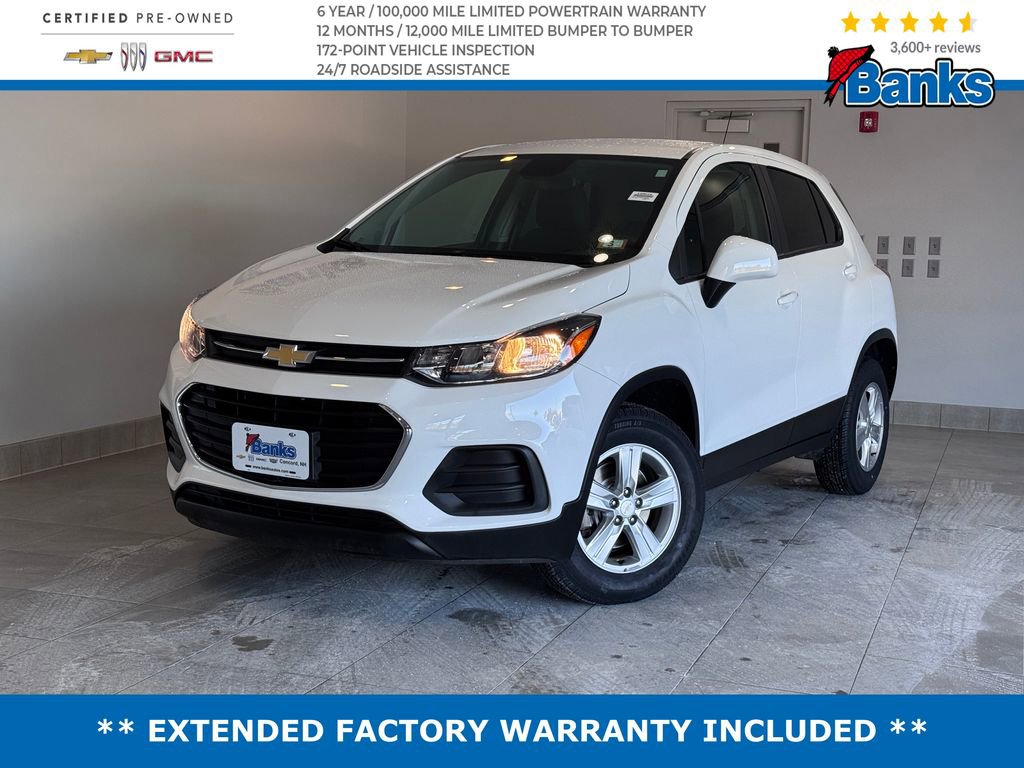 2022 Chevrolet Trax LS's photo
