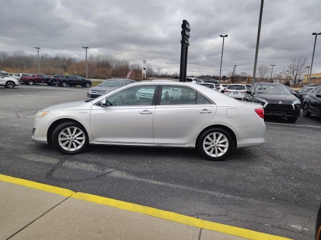 2012 Toyota Camry Hybrid XLE photo 3