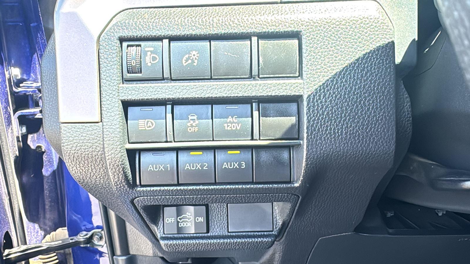 2024 Toyota Tacoma TRD Double Cab photo 12