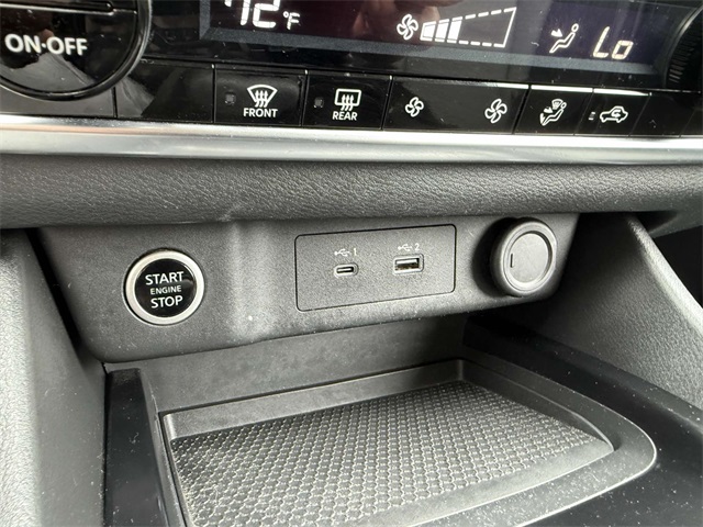 2021 Nissan Rogue SV photo 27