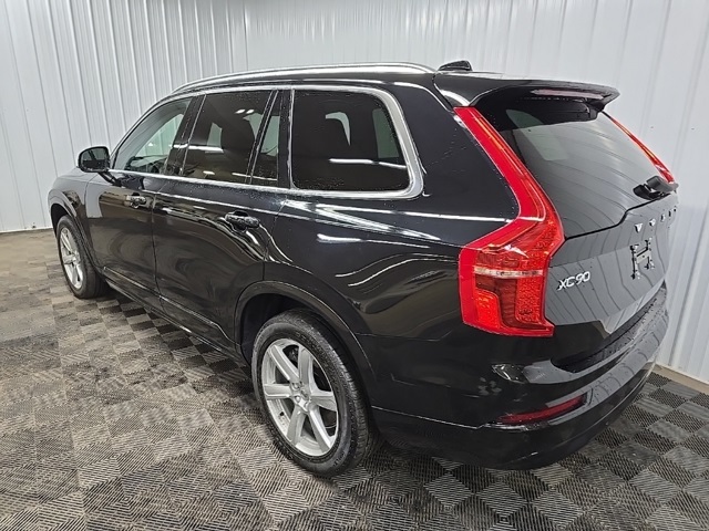 2023 Volvo XC90 B5 Core photo 7