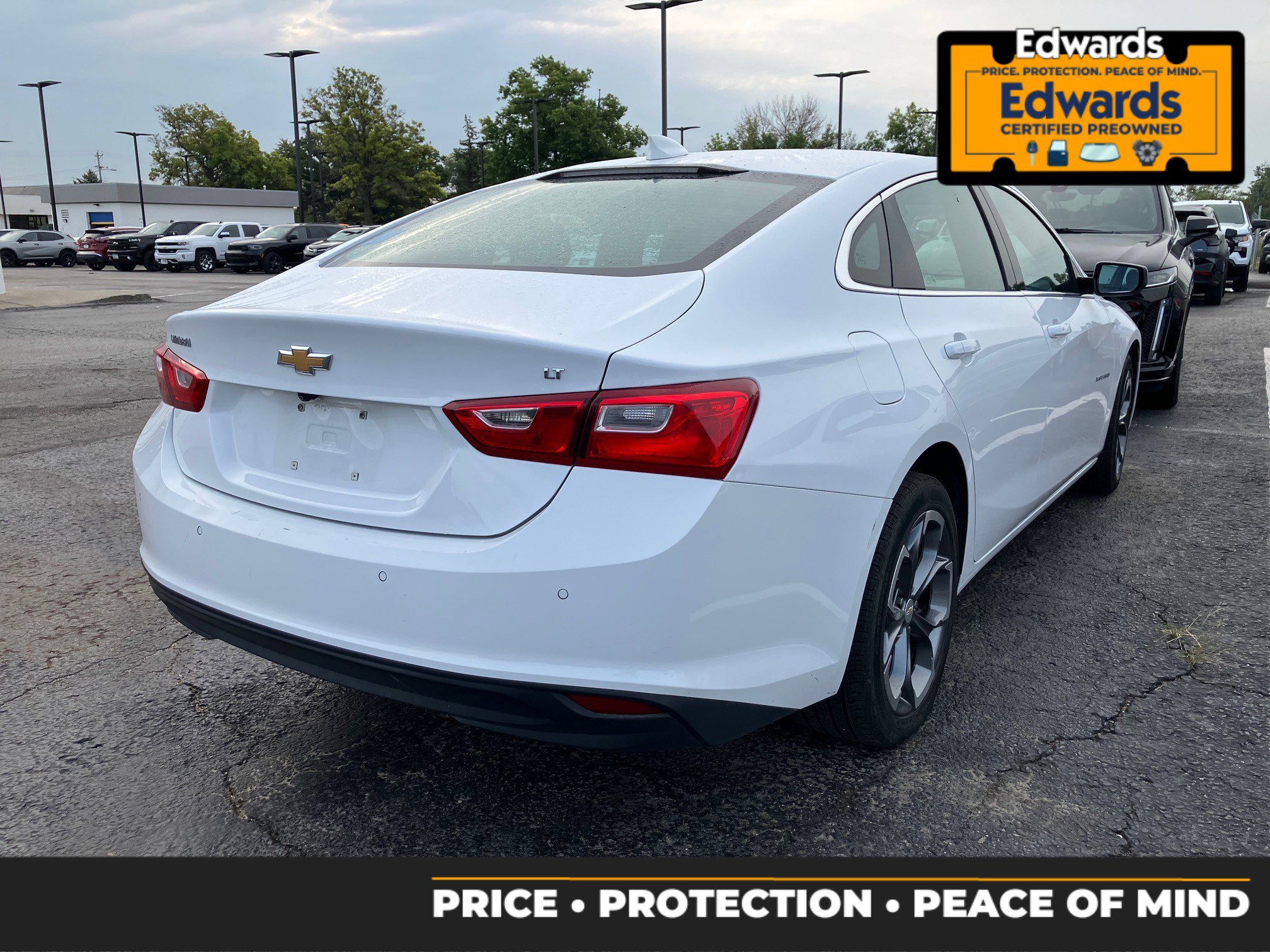 2024 Chevrolet Malibu 1LT photo 3