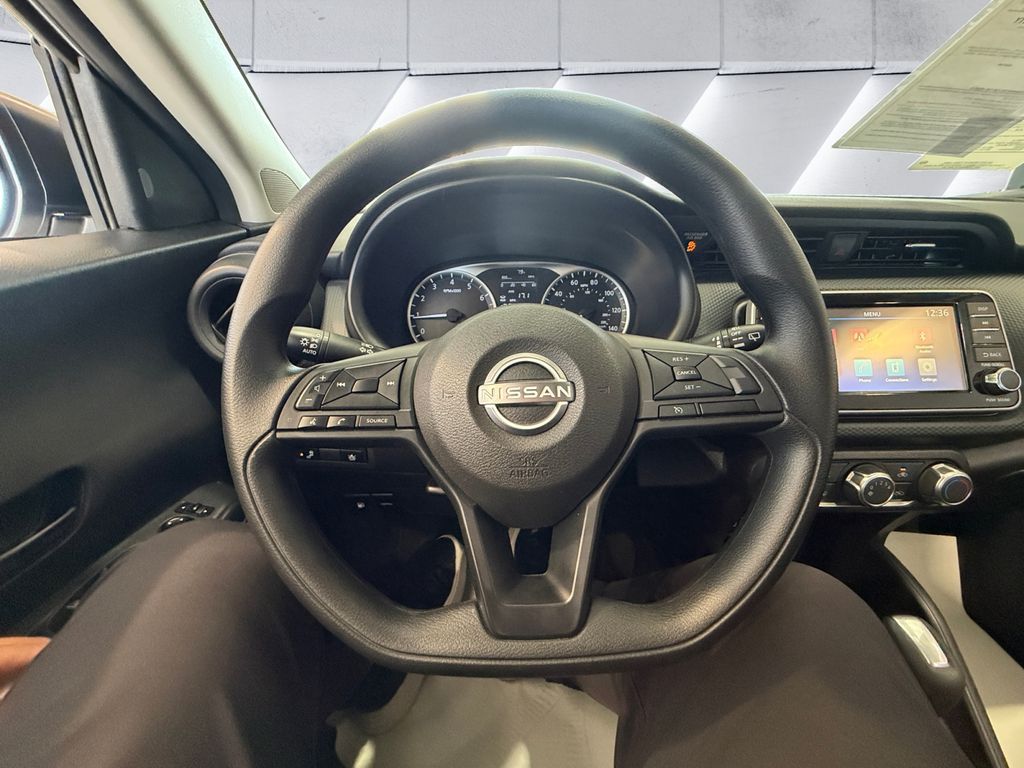 2024 Nissan Kicks S photo 9
