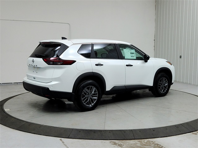 2025 Nissan Rogue S photo 7