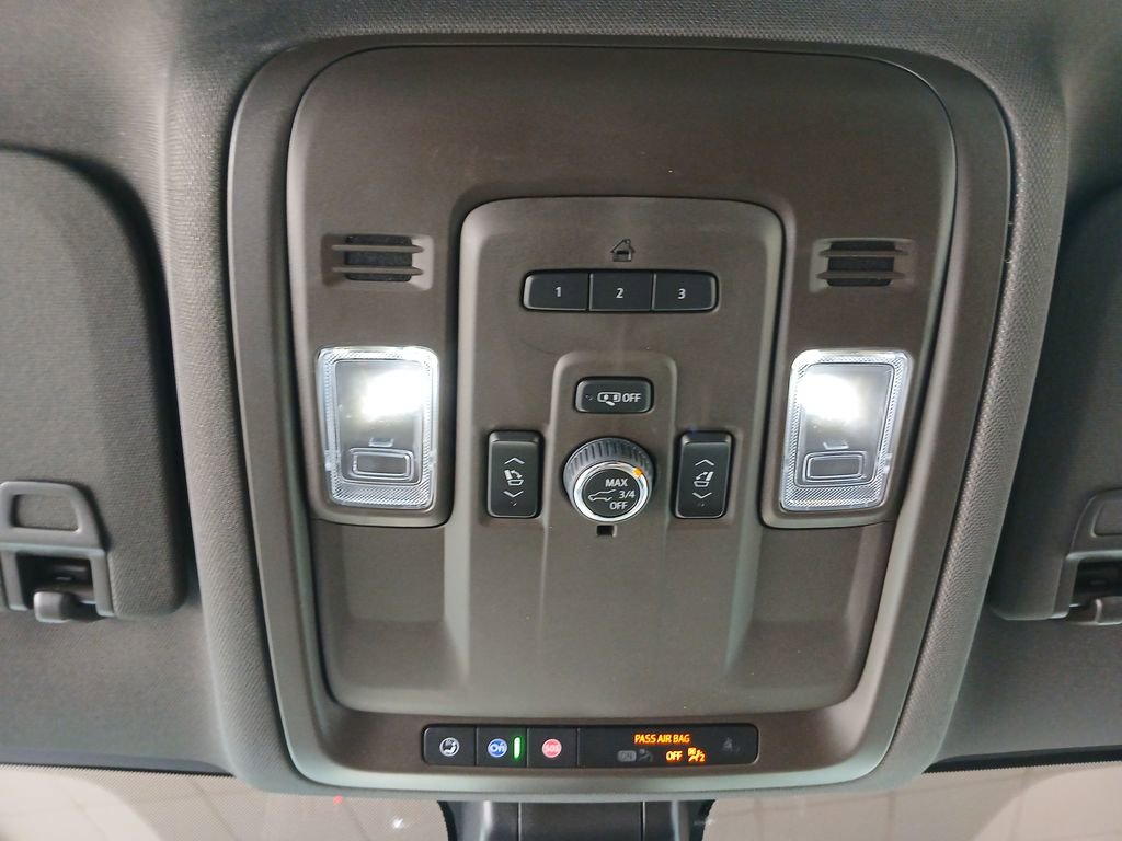 2022 Chevrolet Tahoe Z71 photo 13