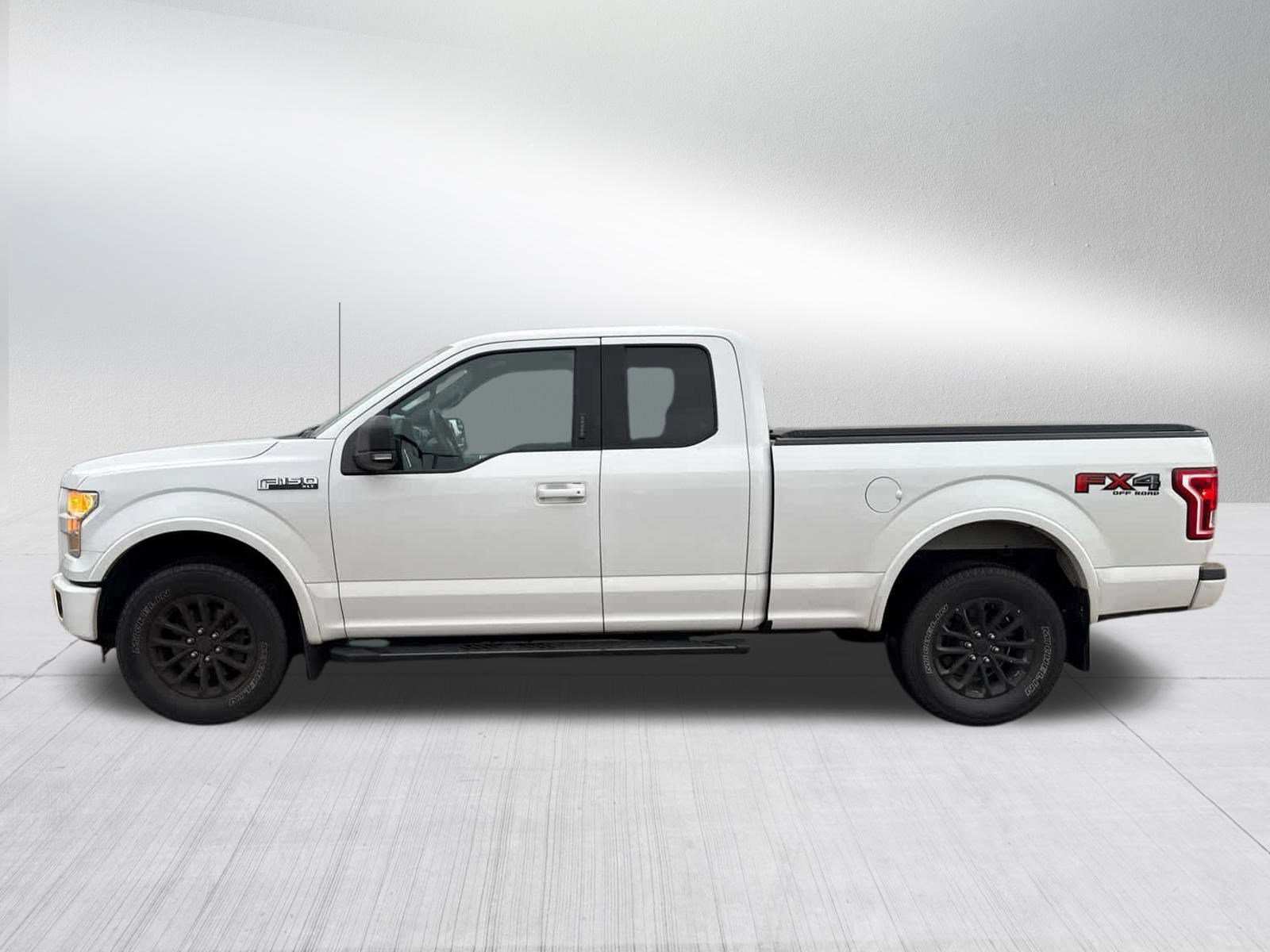 2015 Ford F-150 XLT photo 4