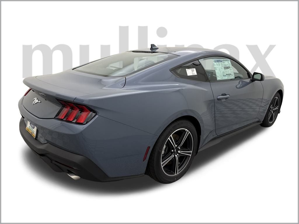 2025 Ford Mustang EcoBoost Premium photo 3