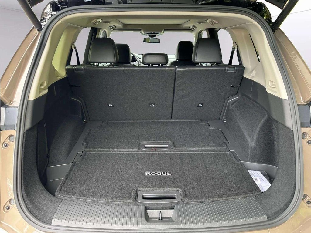2025 Nissan Rogue SL photo 15