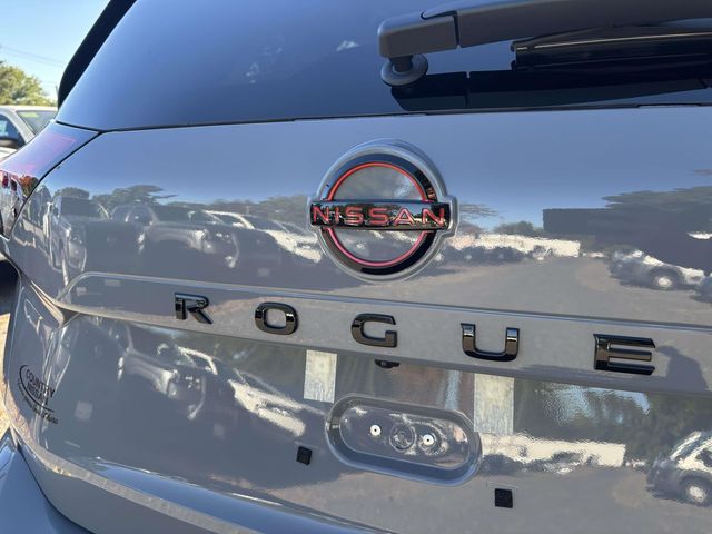 2026 Nissan Rogue SV photo 11