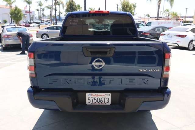 2023 Nissan Frontier SV photo 4