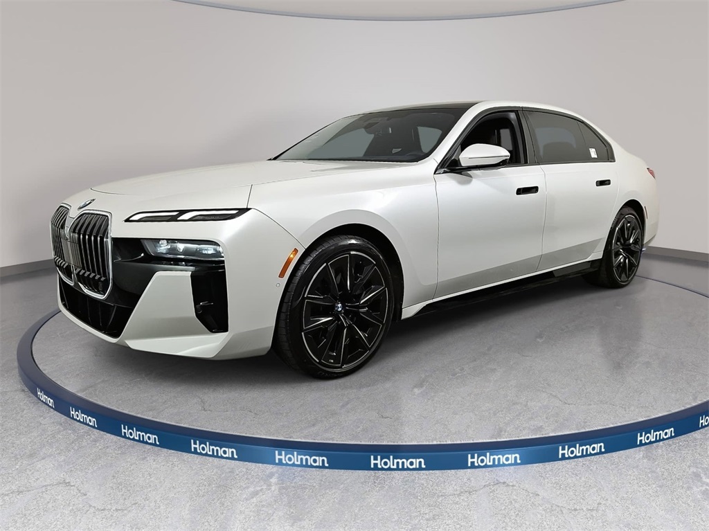2023 BMW 7 Series 760i's photo