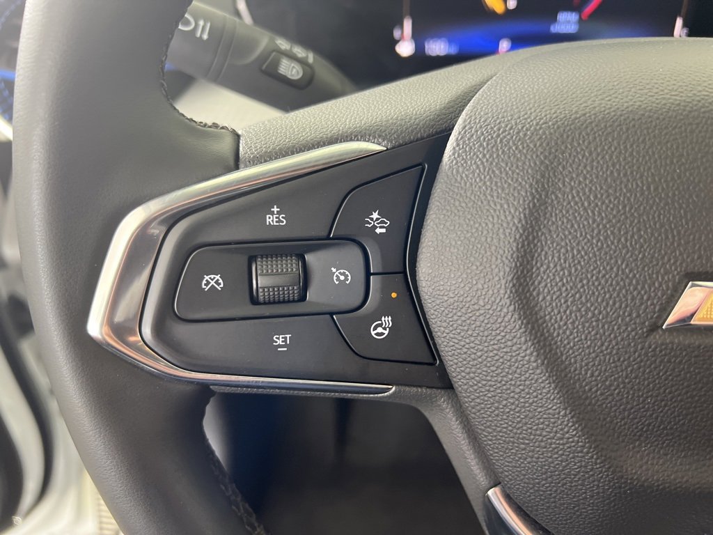 2025 Chevrolet Trax LT photo 7