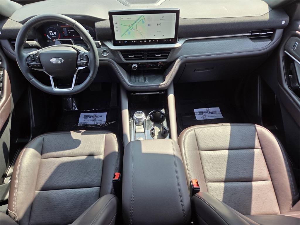 2025 Ford Explorer Platinum photo 13