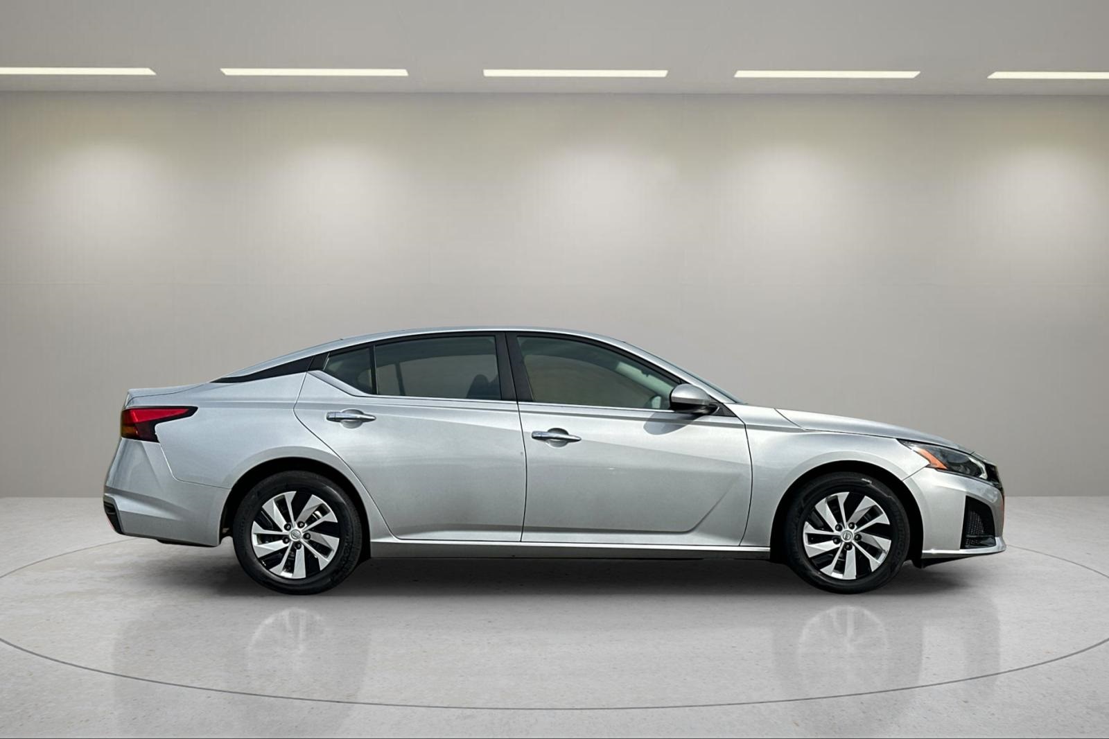 Used 2023 Nissan Altima S with VIN 1N4BL4BV4PN399675 for sale in Rocklin, CA