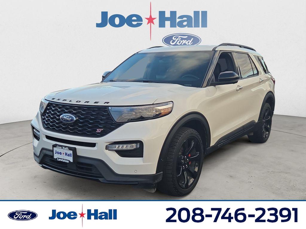 2023 Ford Explorer ST's photo