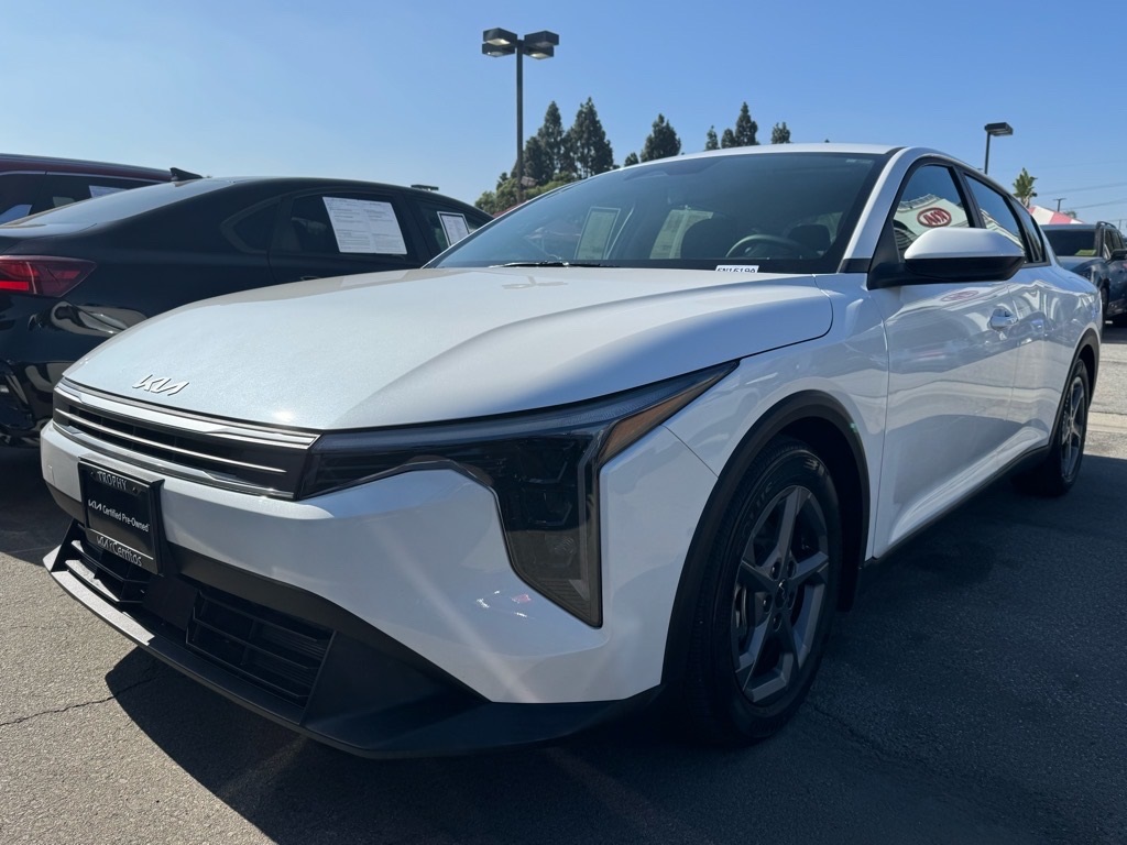 2025 Kia K4 LXS