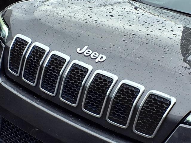 2020 Jeep Cherokee Limited photo 24