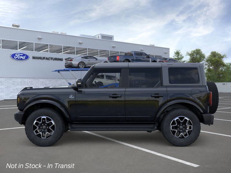 2025 Ford Bronco Outer Banks photo 3