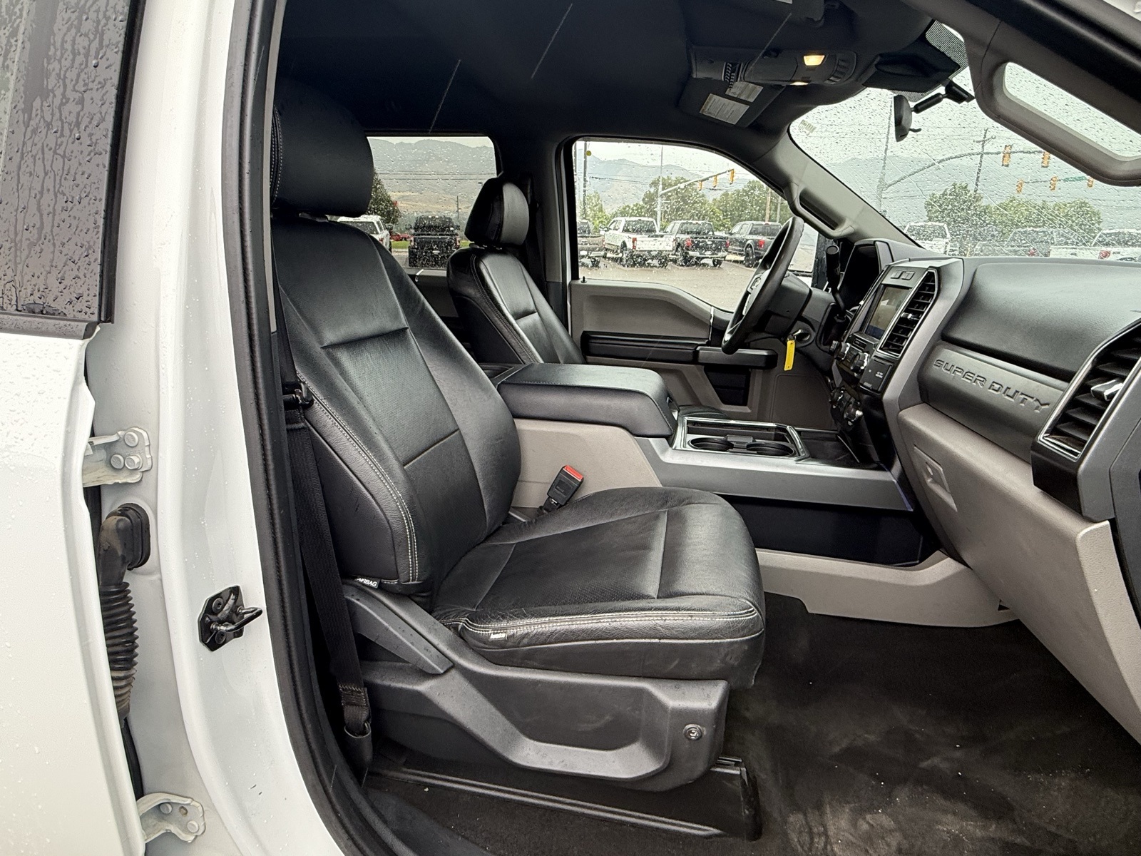2022 Ford F-350 photo 11