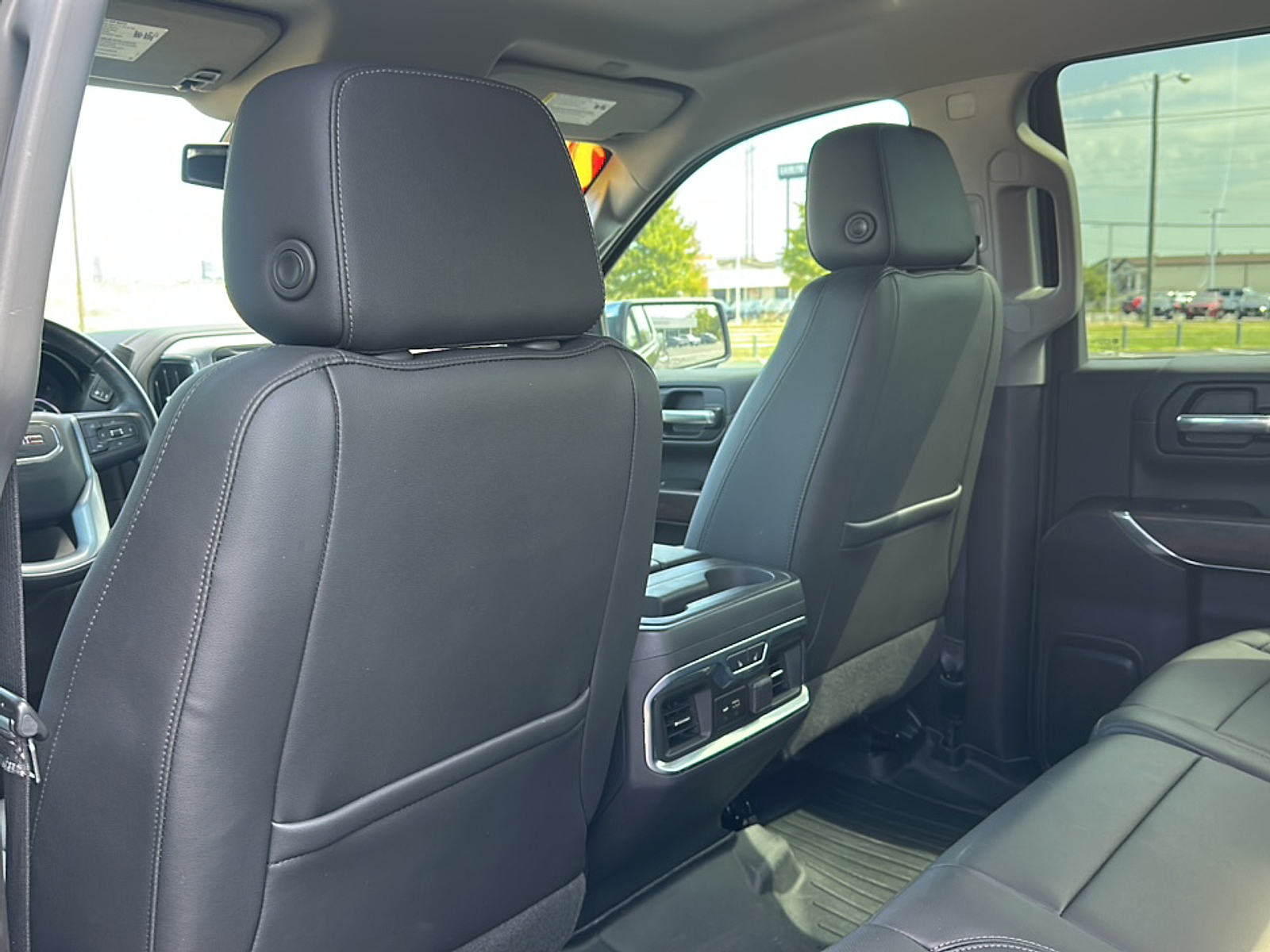 2020 Gmc Sierra 1500 SLT photo 4
