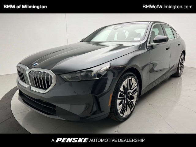 2025 BMW 5 Series 530i
