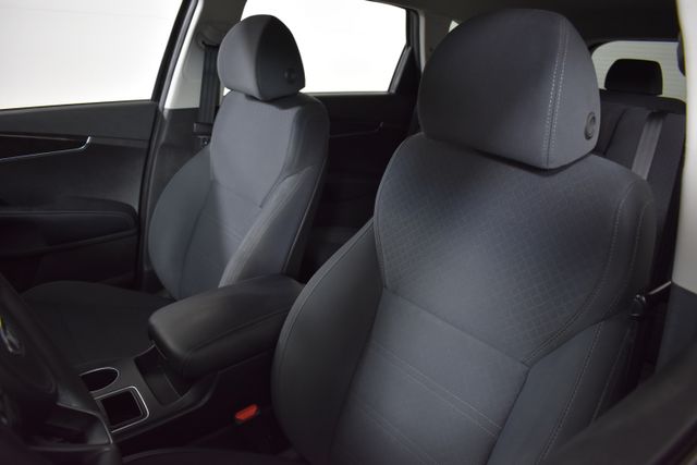 2018 Kia Sorento LX photo 9