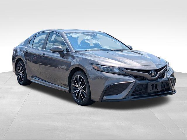 2023 Toyota Camry SE photo 7