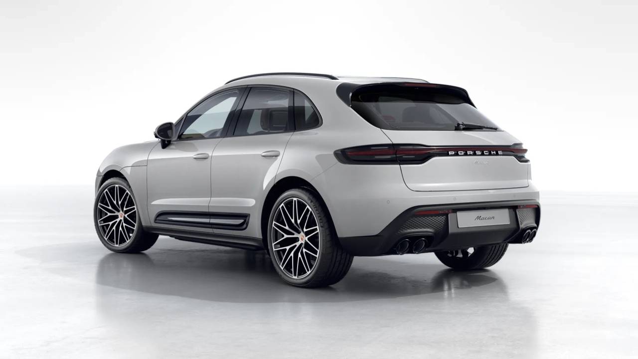2026 Porsche Macan T photo 3