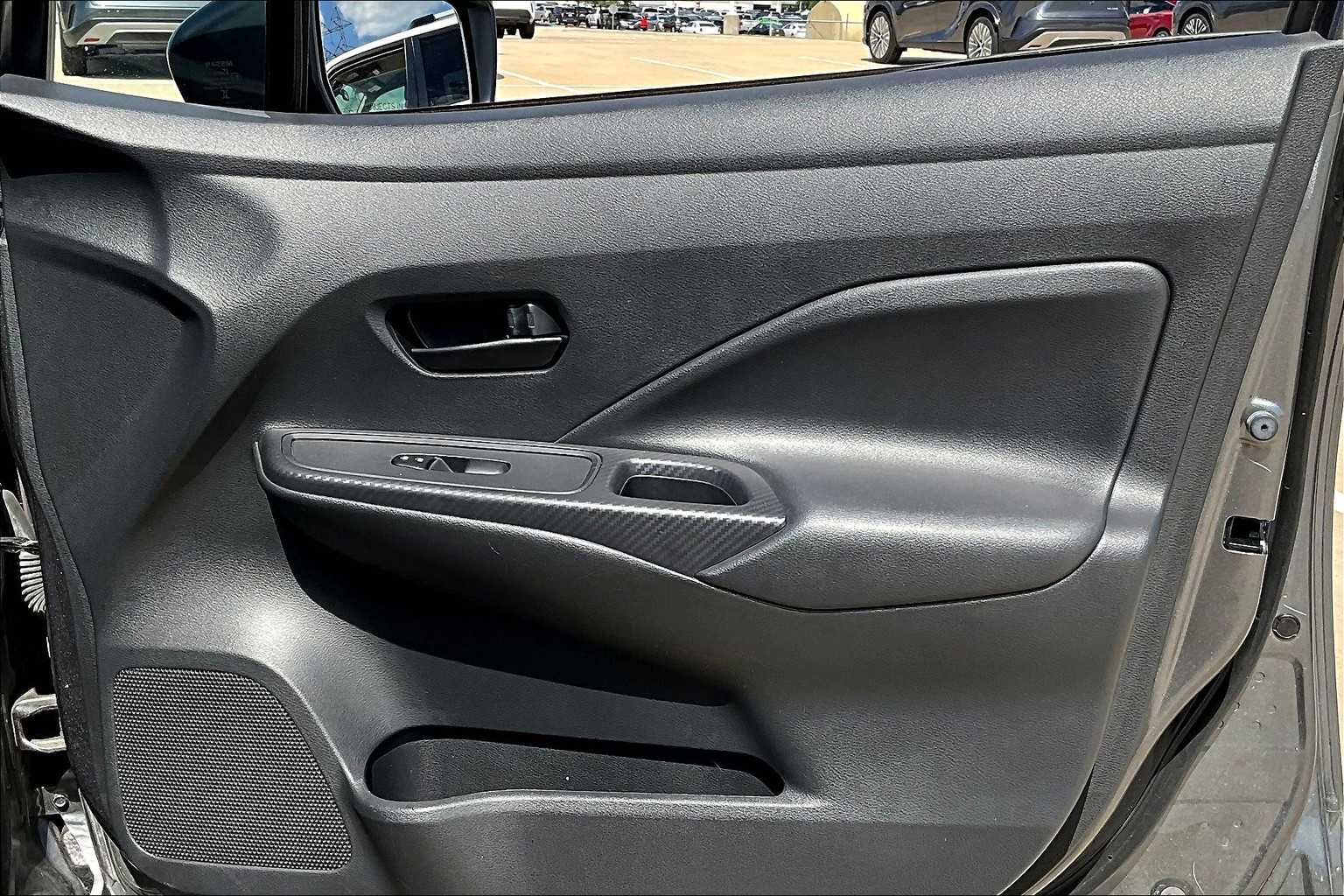 2023 Nissan Versa S photo 20