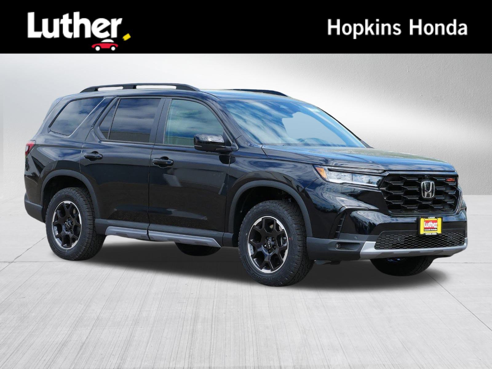2025 Honda Pilot TrailSport's photo