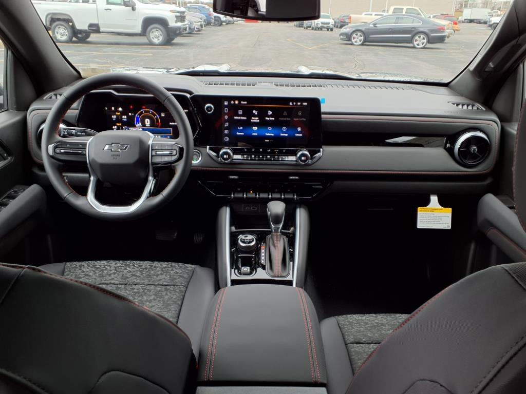 2025 Chevrolet Colorado Z71 photo 6